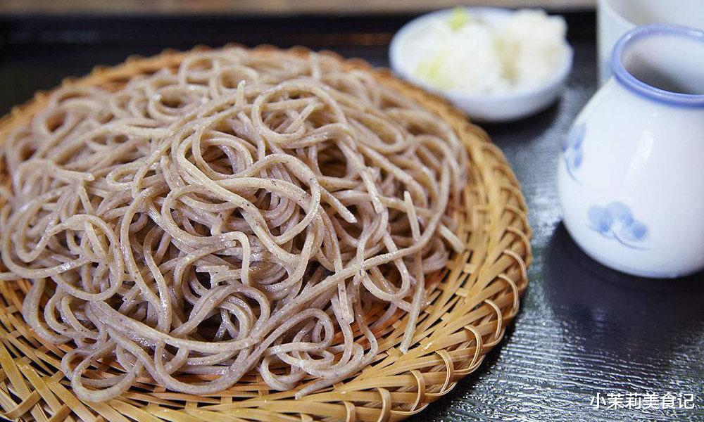 芹菜 冬天减肥，6种“苗条型”食物放心吃，营养高热量低，我减肥常吃
