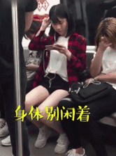 穿衣搭配|“从领导办公室出来的女同事，这衣服怎么还穿反了？”这是要升职了啊