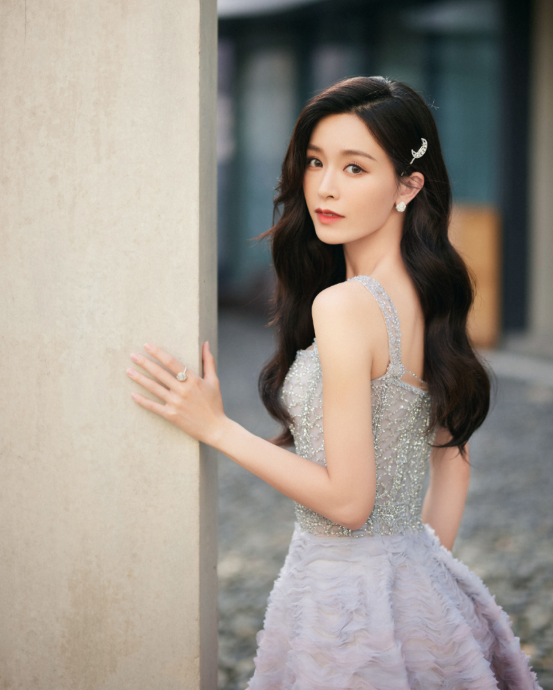 穿衣搭配|文咏珊的“上位史”：曾纠缠谢霆锋，让陈冠希戒烟，后成百亿阔太