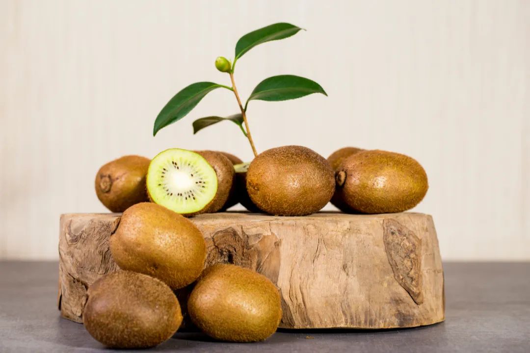 肝脏|3种食物是肝脏修复器,若能坚持吃一点,肝脏或会慢慢变强壮