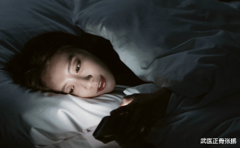 失眠|神经内科专家：1种“零食”每天吃，失眠好了，气色红润，人年轻