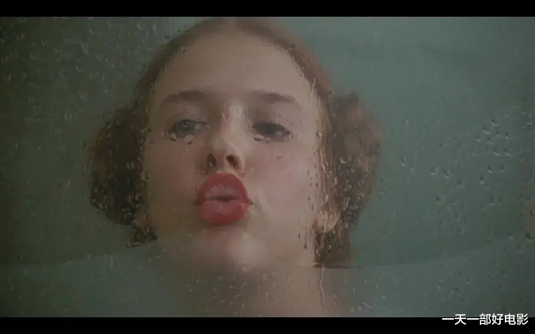 洛丽塔|满是情与欲的味道，让人无法拒绝的洛丽塔