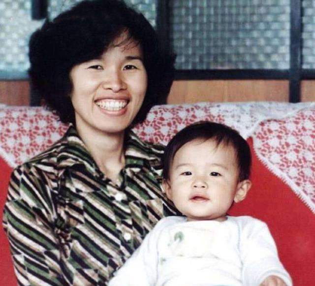 周杰伦|姜大卫和周杰伦为什么这么像,尔冬升也惊讶,姜的儿子也像杰伦