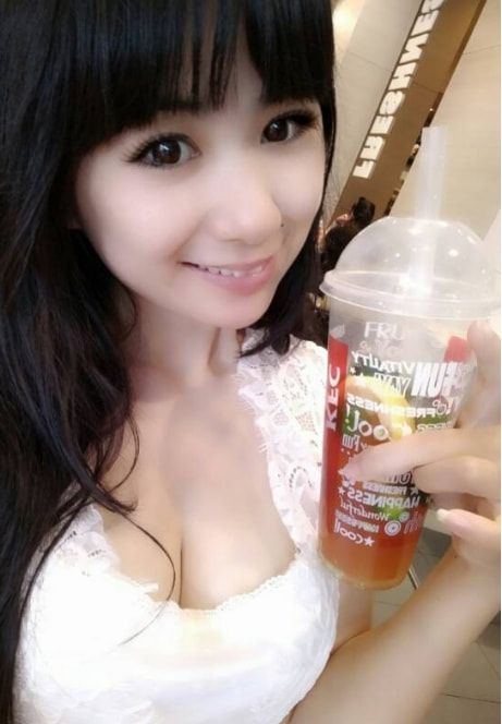 香奈儿|“人鱼公主”林珍娜：一度被评为“世界第一美”，却无缘国内发展