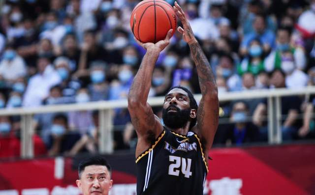 OJ·梅奥|留下梅奥+放弃弗格？辽宁最强战略或曝光，打爆广东稳了！