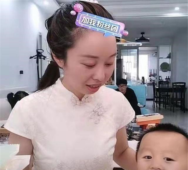 奇奇|奇奇悦悦开学在即，一家四口精气神十足，跟年初时判若两人