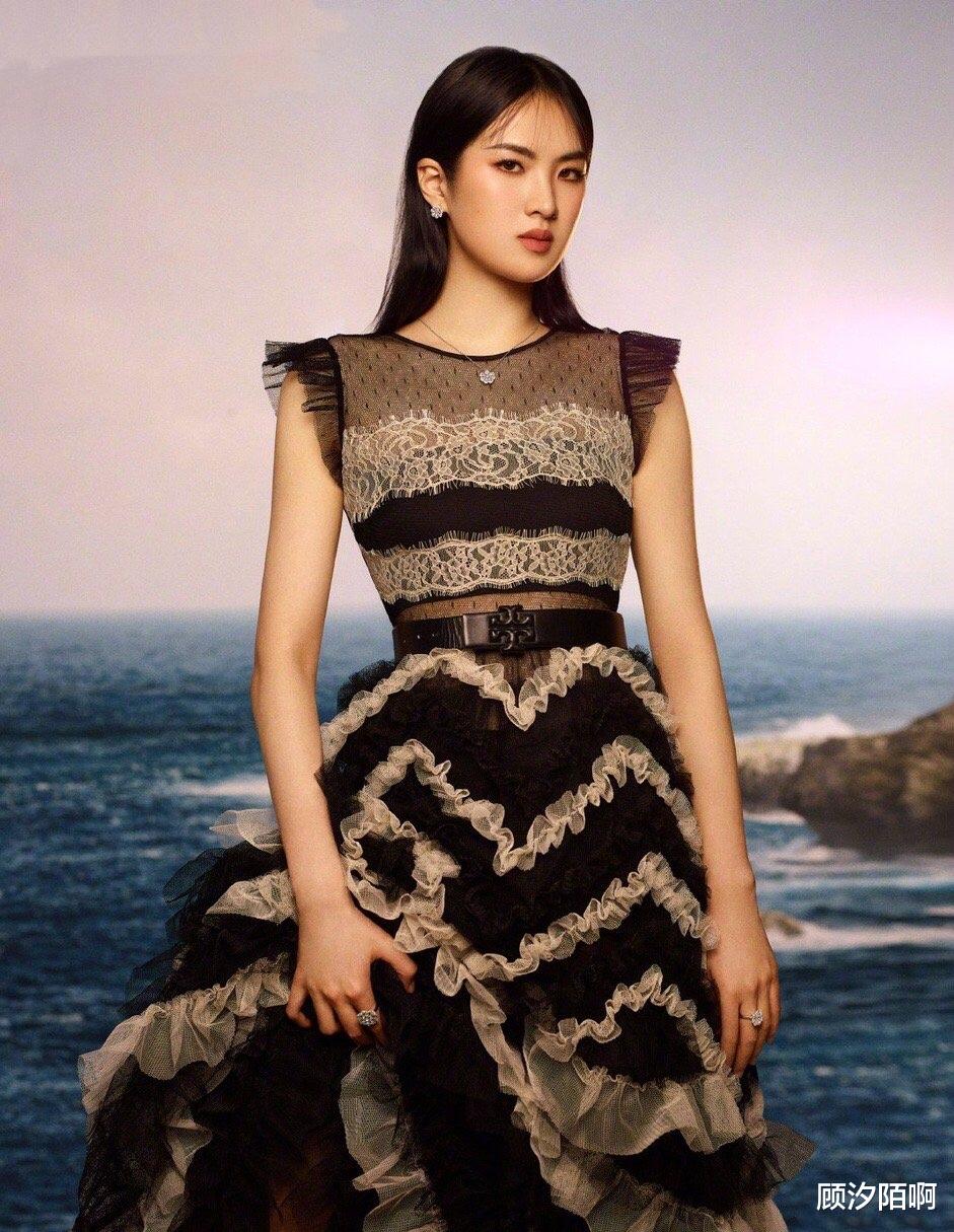 薇娅|姚安娜不死心？曝新剧男主遭女方嫌弃，王一博又被盯上了