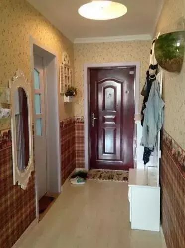 花105万在上海买的28平小窝，卧室都没有，睡觉还得紧挨天花板！