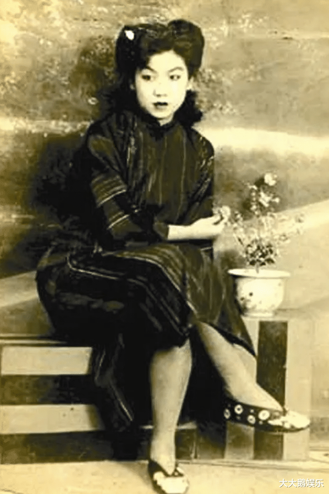 赵丽蓉|71岁的赵丽蓉，穿好寿衣后含泪乞求安乐死，遗言让人心疼