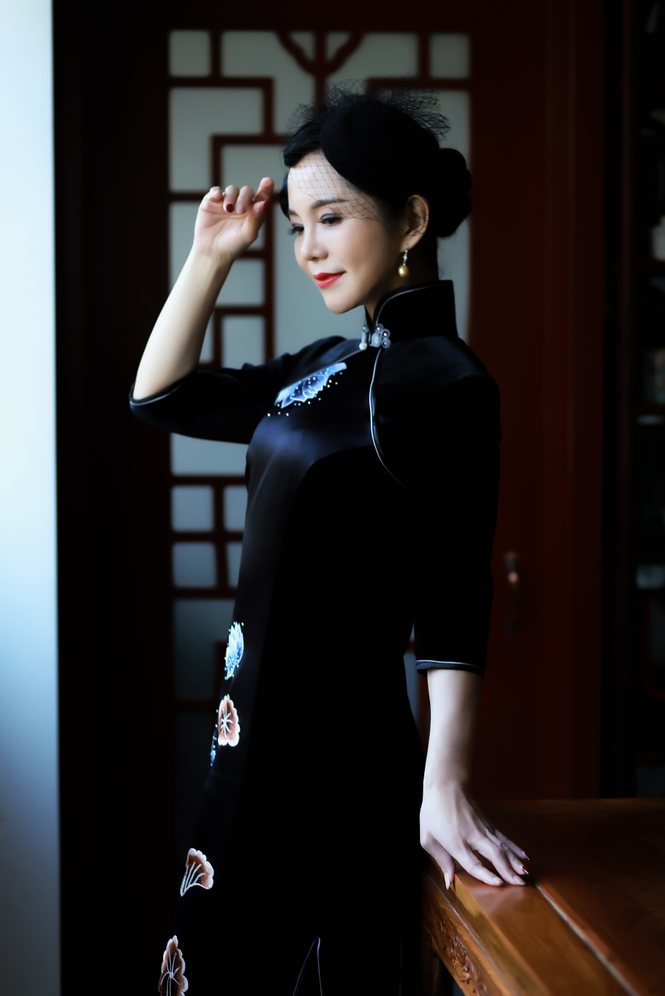 翠萍金扣子|金扣子： 旗袍女王金子姐岁月从不败美人