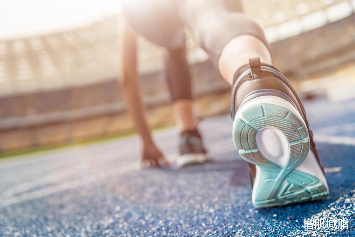 增肌减脂|跑步坚持5公里，真的很难吗？长期坚持跑步，有什么好处？