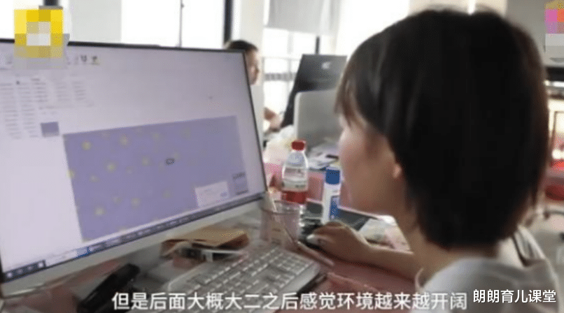 朗朗育儿课堂|女大学生“休学”卖汉服,年收益超百万,网友:成才比成功更重要