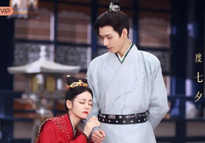 花匠小美|《安乐传》导演审美高，主角俊男美女，不料男二洛铭西好帅气