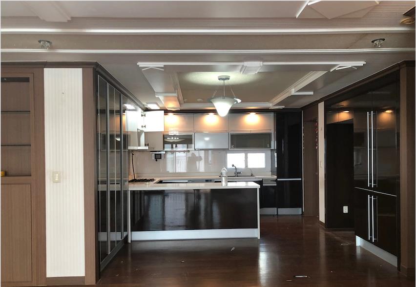 156㎡二手精装房完成蜕变，将简约风贯彻到底，清爽干净越看越喜欢