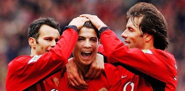 代丽时尚助手|56万周薪打破英超纪录！C罗向梅西看齐，曼联隔空喊话巴黎