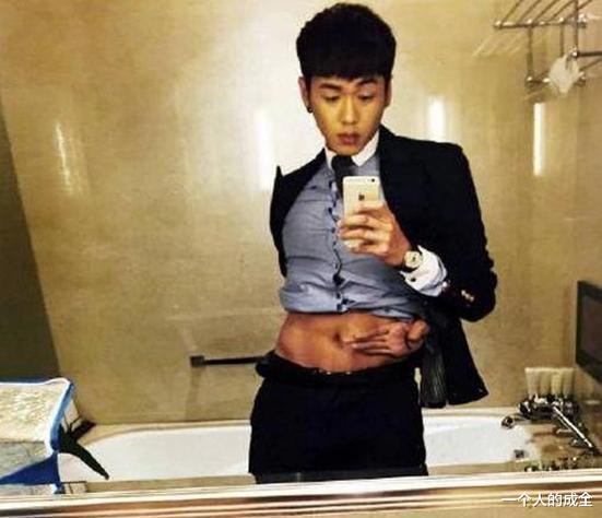 修图|张若昀瘦到脱相，失去美颜后认不出来，这么瘦怪不得腰围只有65cm