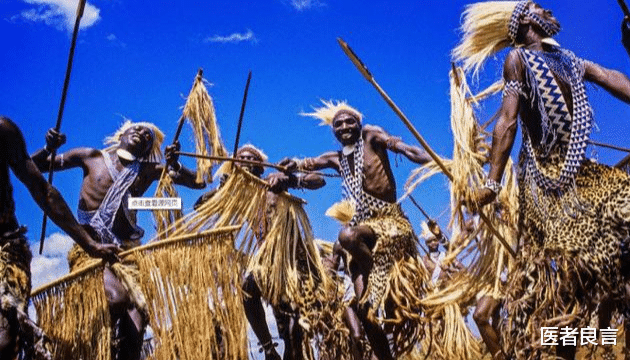 艾滋病 艾滋病源自非洲大猩猩，它们是如何将病毒传染给人类的？