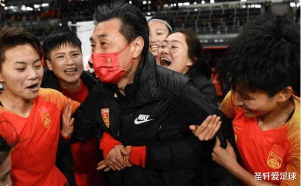中国女足|2-1绝杀！王霜大爆发，状态持续火热，中国女足奥运小组出线利好