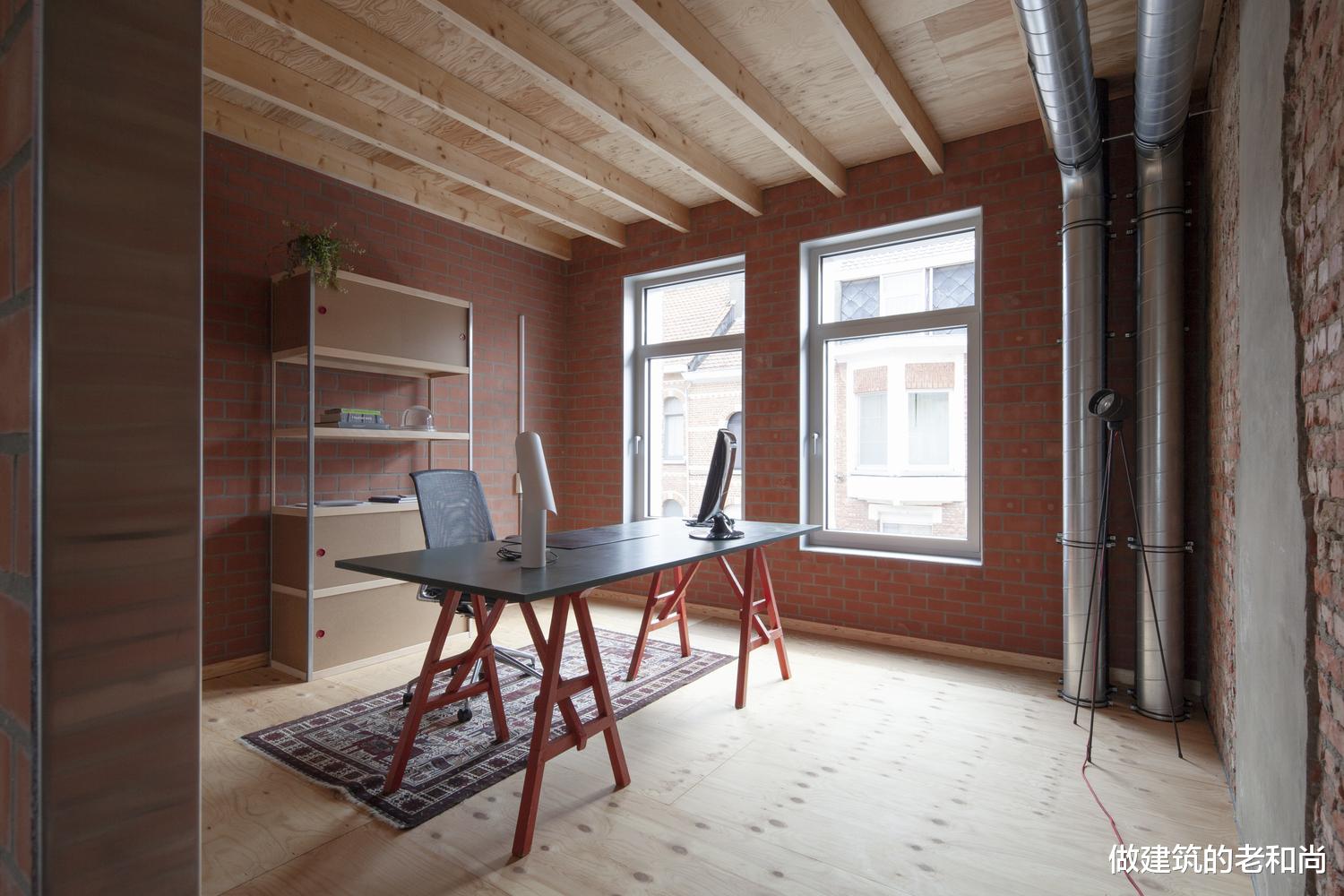 旧工厂改造成住宅:拆东墙补西墙,摇身一变成为舒适的家居空间