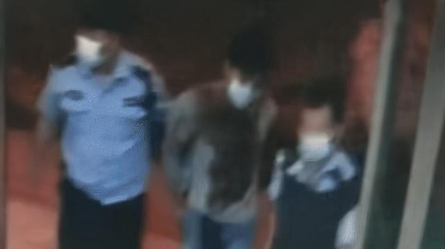 明日社会 疑因感情纠纷报复，广西男子持刀杀害5人被捕