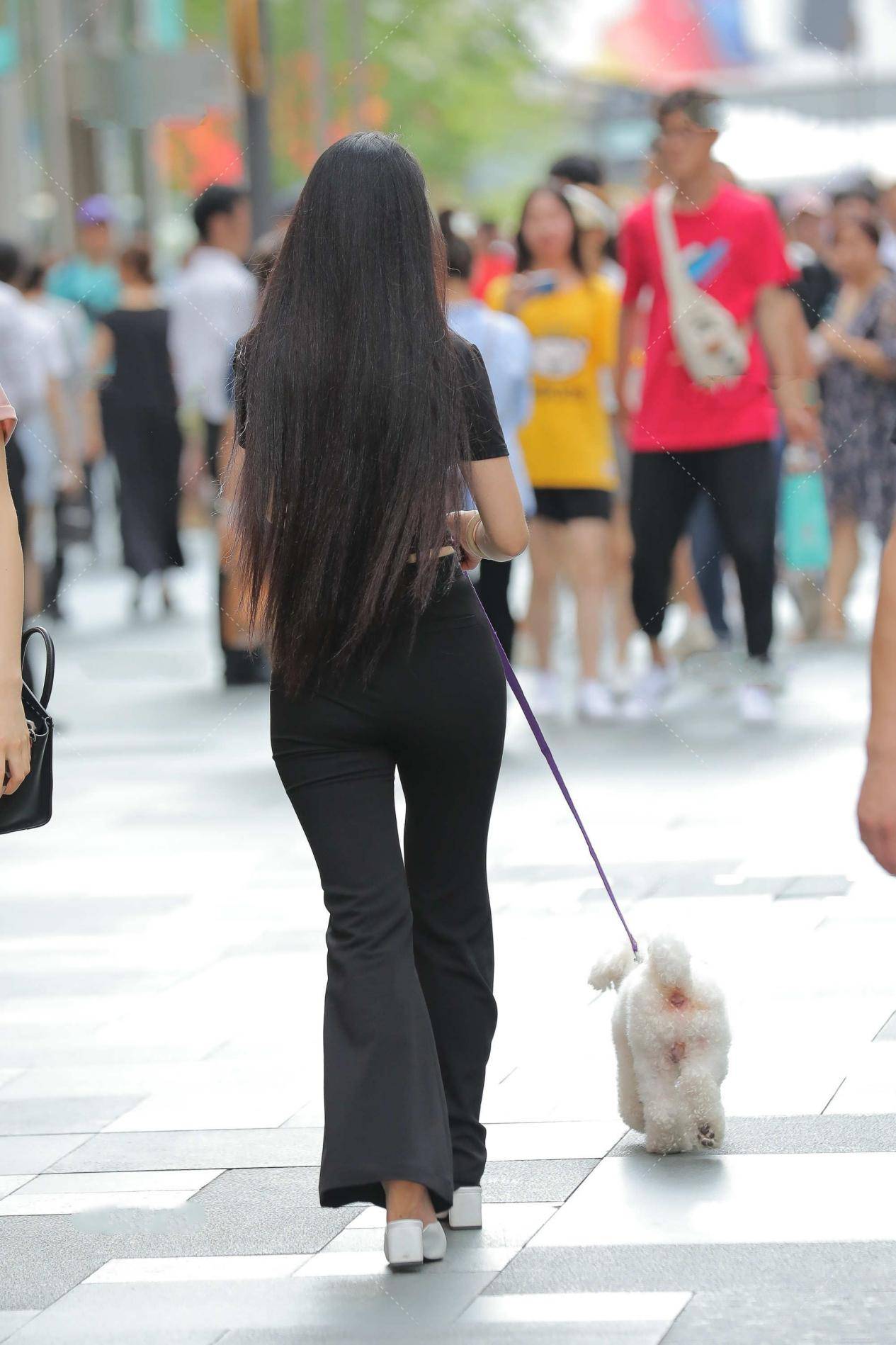 招聘|平时上班不知道怎么穿？这款黑色套装，搞定你的职场穿搭