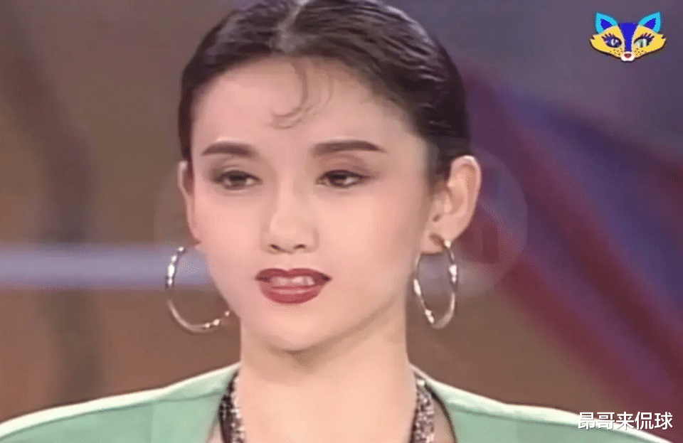 杨丽萍|罕见杨丽萍年轻照片，不过度减肥，35岁还美的惊艳