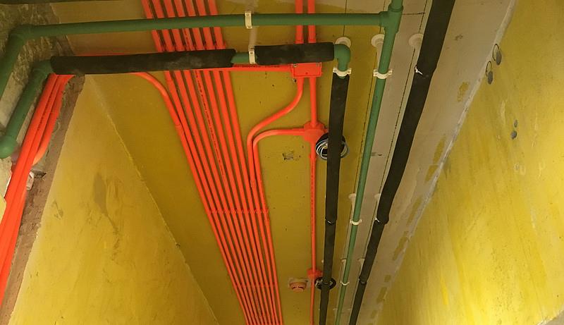 家里改水电，“专业人士”提了5条建议，应该采纳吗？