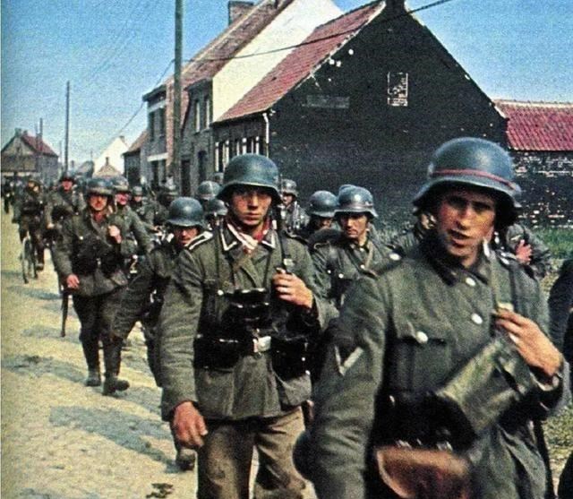 德军|当年德军负重60斤20分钟越野3公里，如今有多少军人能做到？