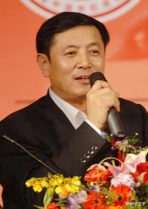 |李肃：柳教父把8万平米科研地变成房地产，幸亏没有站队联想