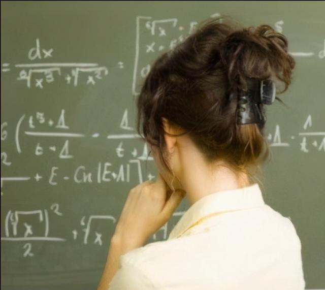 决定好好爱你 有这3个特点的女生，大多“数学成绩”很好，学渣假扮不出来