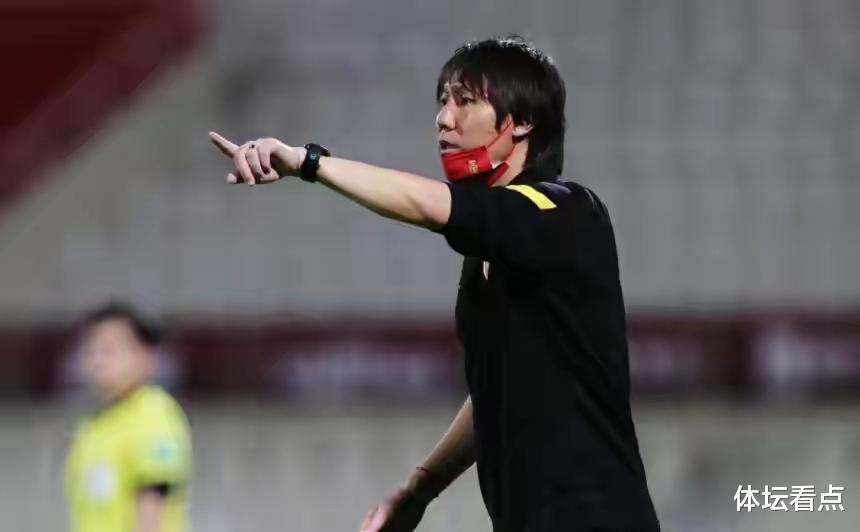 国足|仅仅过去1小时!国足掉出晋级区,对手5: 0大胜,国足就剩下两条路