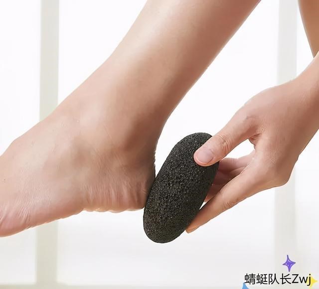 安一妈妈学育儿|Dota2：刀圈单挑王？单车爆Longdd曾打过自己，水友：毕竟龙神！