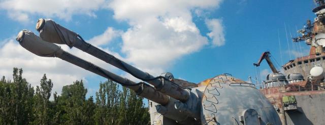 陈媛说 中国出价15亿不卖,如今锈迹斑斑按废铁处理,价值不如北京一套房