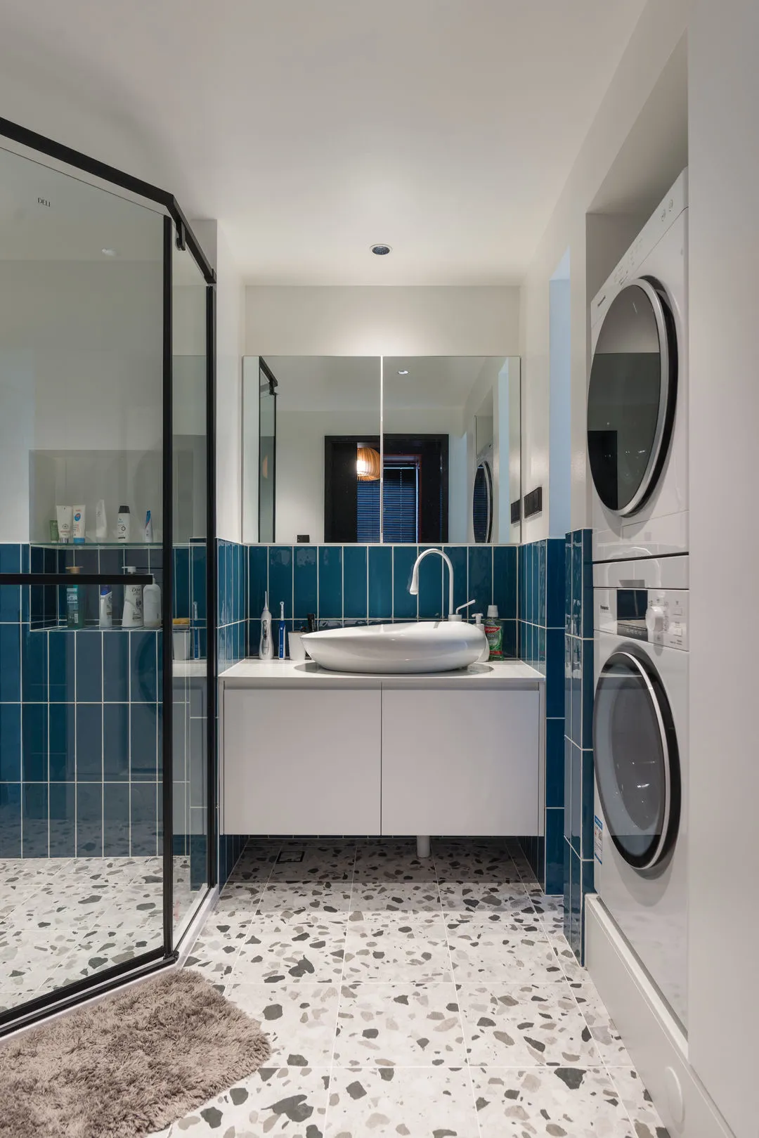 90后“斜杠青年”的独居生活,80㎡一居室享受自由生活