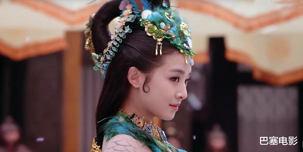 异域|别硬演“异域美人”，有人翩翩起舞一眼万年，有的还是把脸遮上吧