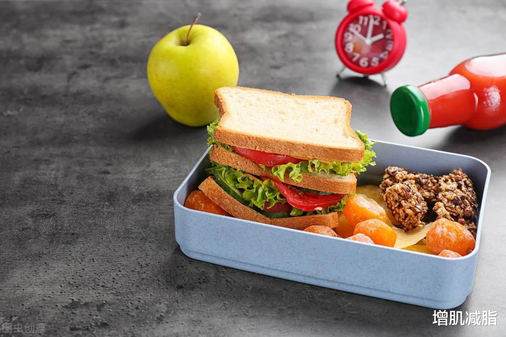 燃脂 4个燃脂方法坚持8周，减掉肚腩肉，让你穿上小码衣服