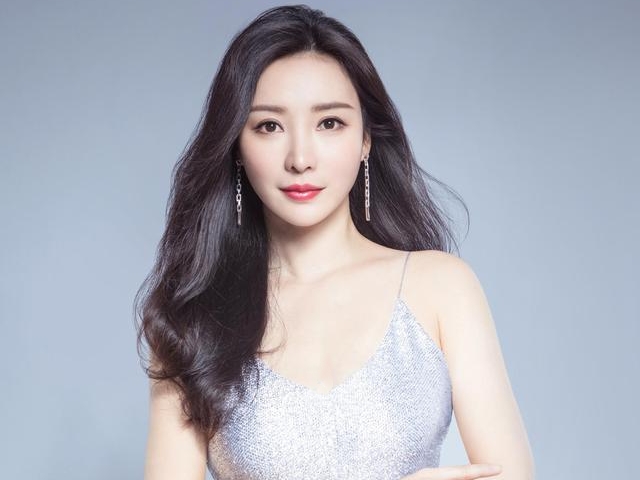 谭松韵|《浪姐3》名单曝光，刘嘉玲毛阿敏周涛同台，毛晓彤谭松韵也来了