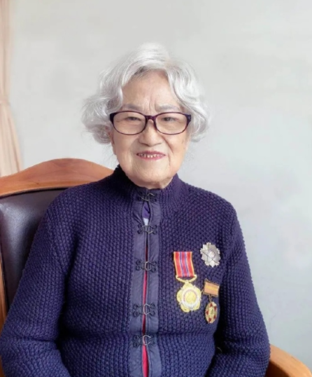 倪妮|一代越剧宗师王文娟离世！女儿详述母亲最后时光，8字悼念妈妈惹泪目