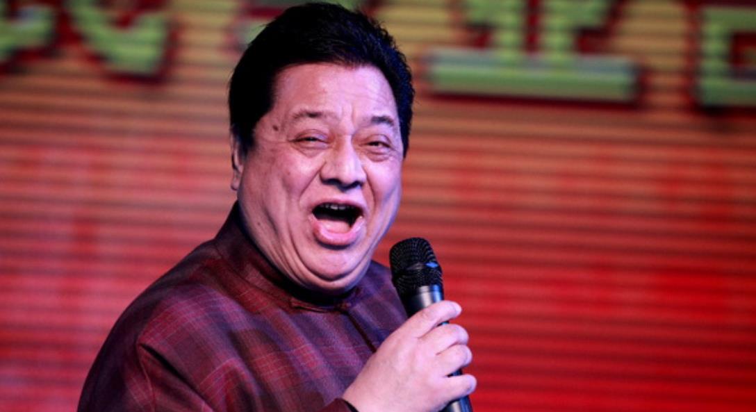 奶球妈咪聊|青年相声演员许健谈名家李金斗：一双老北京布鞋，让自己感动至今