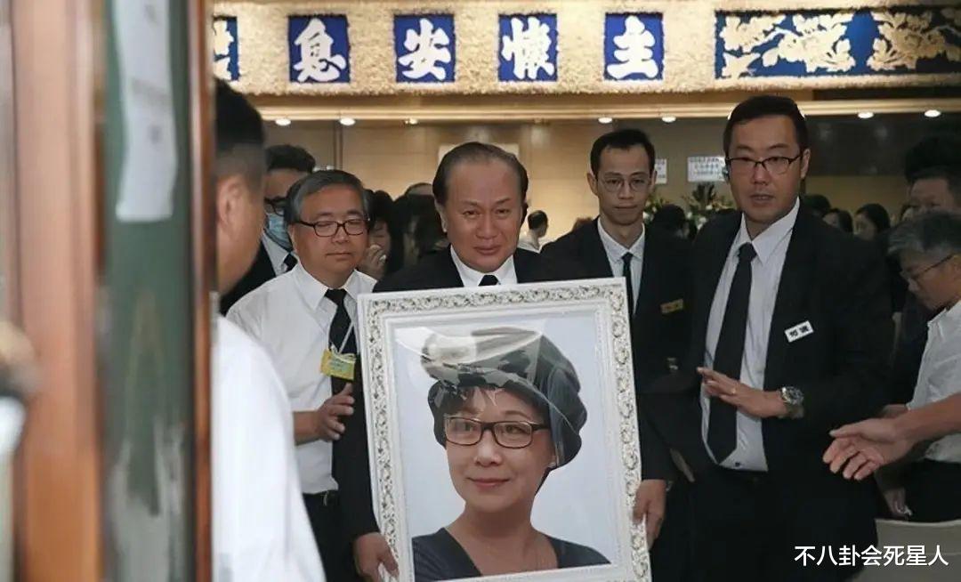 TVB|中年复出的10位过气香港艺人，个个不再风光，都是为了生活