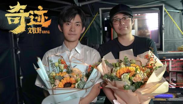 易烊千玺|2022春节档电影，易烊千玺、刘昊然神仙打架，看班底前者就赢了？