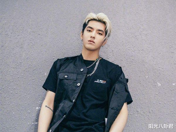 吴亦凡|吴亦凡波及娱乐圈，曾力挺他的三位女性被禁言，多位明星取关删帖