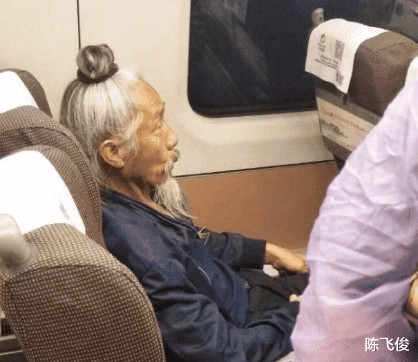 陈飞俊|商家表示每个设计师画的是不一样的，这差距也太大了，找了个新手？