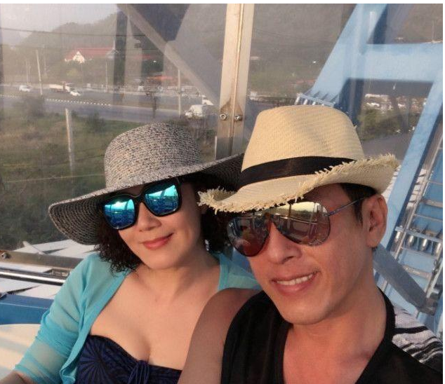 蕾丝裙|夫妻俩为抗老，婚后不吃肉也不生孩，如今状态不输小鲜肉