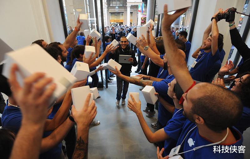 苹果|苹果手机动辄上万,为什么还有那么多人抢着买?3点原因真相了