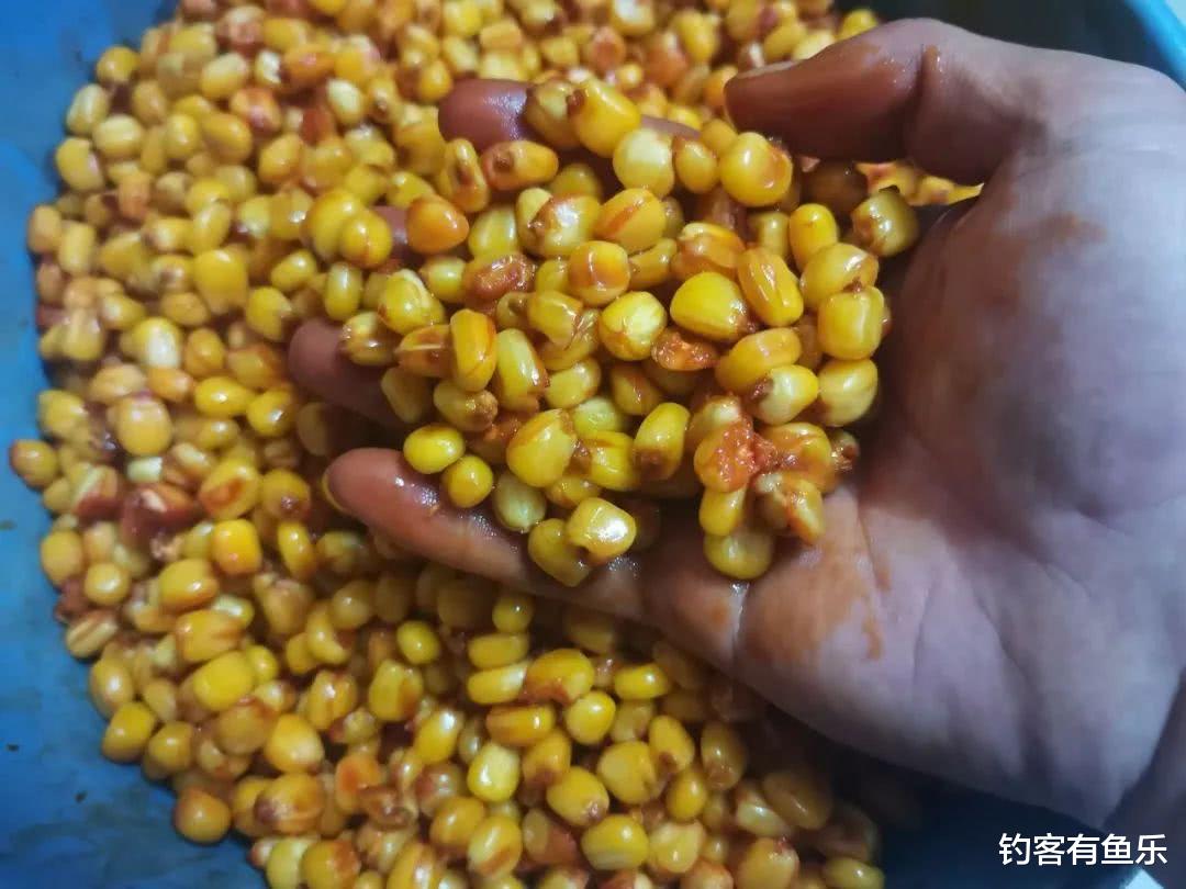 |水面太大、水域太深不好钓鱼?找好钓点、选好窝料是关键