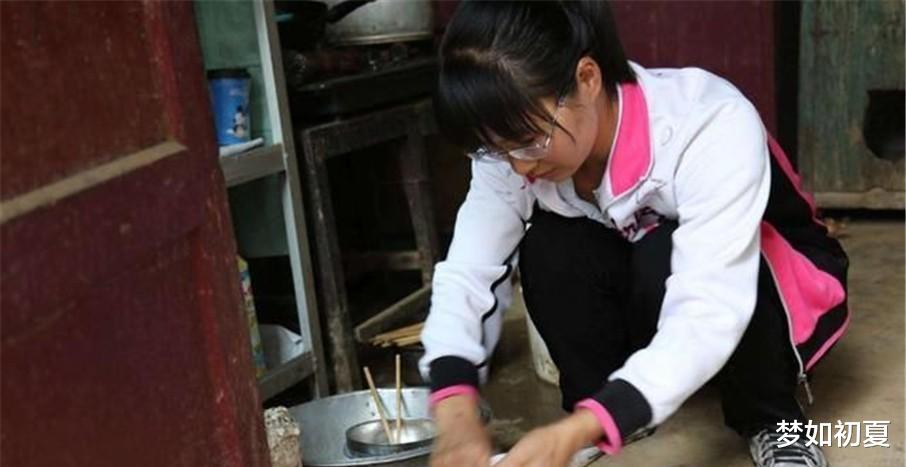 大学|孙女高考成绩47分,爷爷含泪请求复查考卷,成绩公开后却令人动容