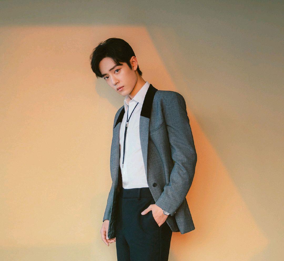 肖战|《东方卫视》第二波跨年嘉宾官宣,10位歌手加盟,肖战第三波?