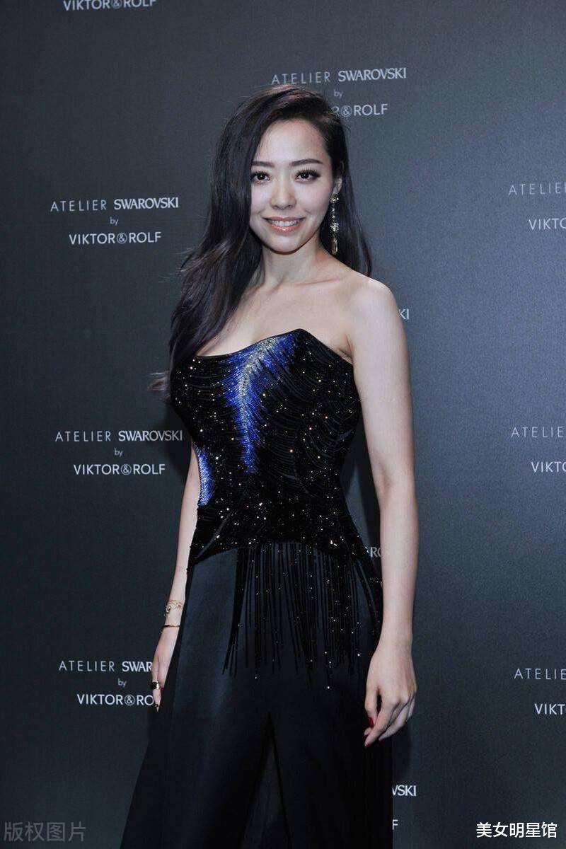 张靓颖|美女明星馆：张靓颖，性感歌神！