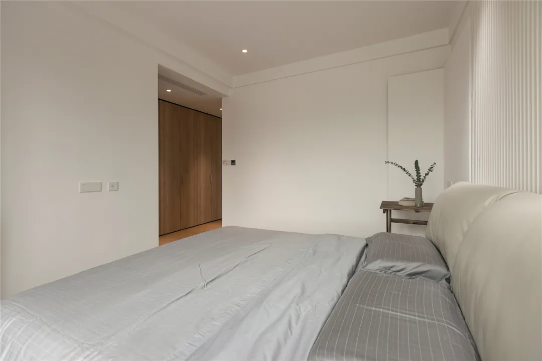 90㎡极简侘寂风，LDK一体、饮茶区、微水泥...纯粹的空间与生活